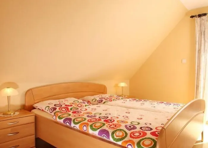 Lejlighed Komfortable Mit Grossem Balkon By Interhome